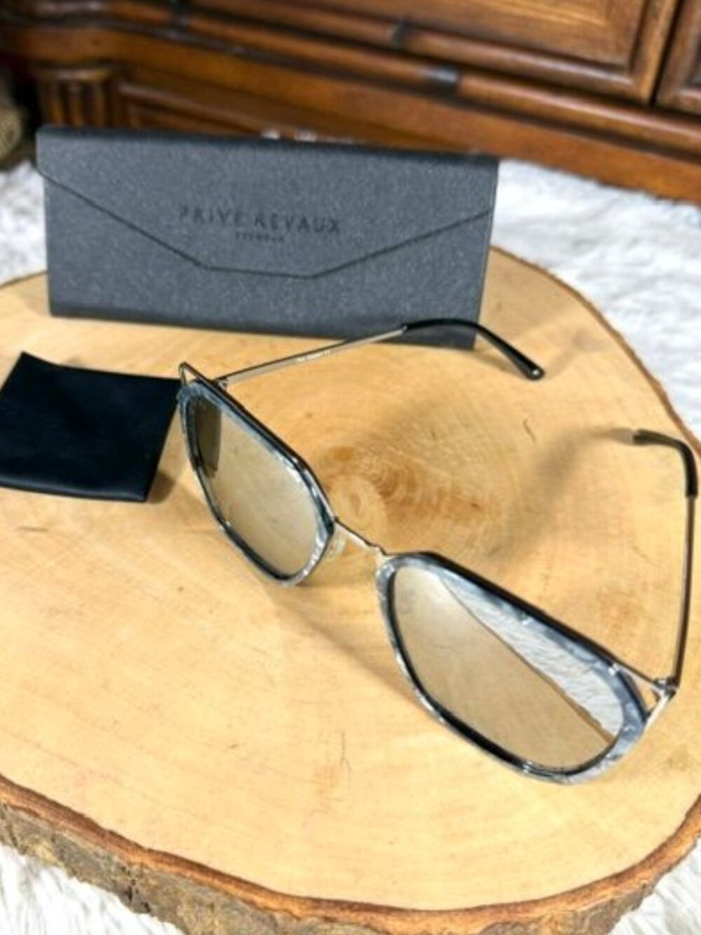 PRIVÉ REVAUX The Queen [Limited Edition] Blue Tortoise Polarized Sunglasses - Picture 9 of 13